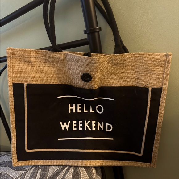 Hello Weekend Tote - Picture 3 of 4